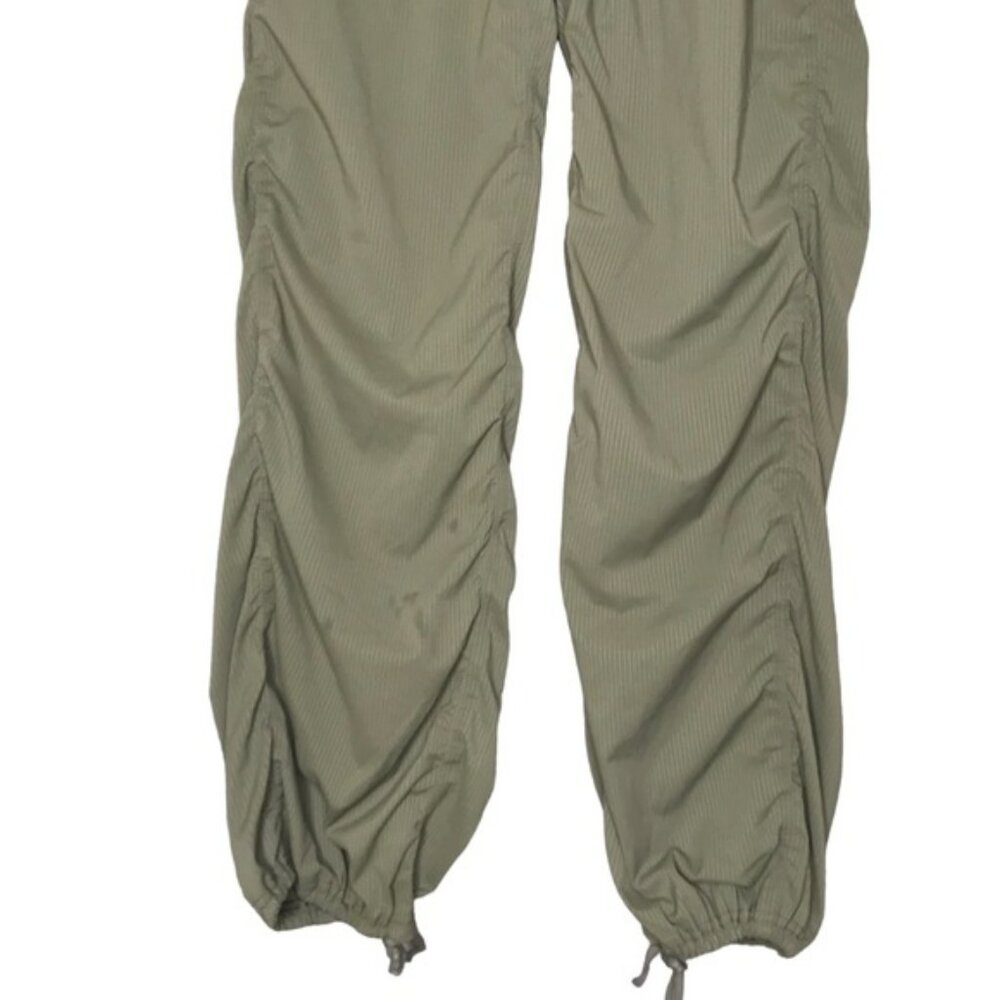 Size 6 Lululemon Studio Pant II *Unlined (Regular) Fatigue Army Green - Picture 9 of 13